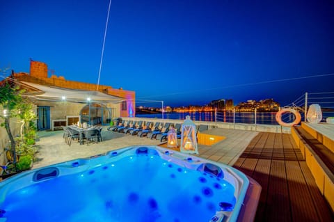 Patio, Hot Tub, Hot Tub, Sea view, Sea view