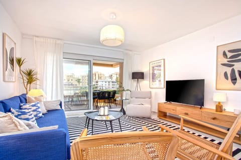 Communal lounge/ TV room, TV and multimedia, Living room, Seating area