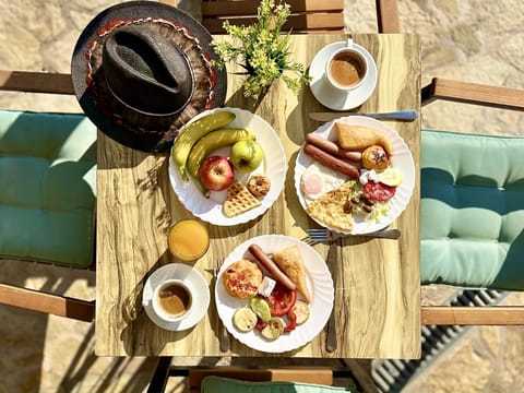 Food and drinks, Food, Breakfast, Continental breakfast