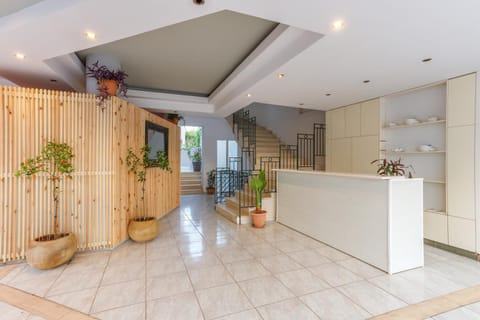 Property building, Facade/entrance, Lobby or reception