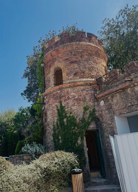 The Beach House, Theoule sur mer, Cote dAzur, France Villa in Mandelieu-La Napoule