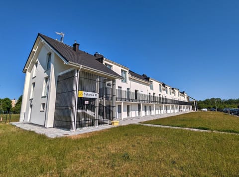 Apartamenty Sarbinowo Mirror Reflection Apartment in West Pomeranian Voivodeship, Poland