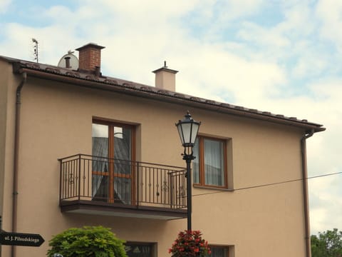 Property building, Day, View (from property/room), Balcony/Terrace
