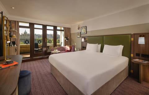 Bed, Balcony/Terrace, Photo of the whole room, Bedroom