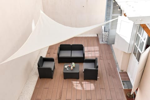 The Valmy Retreat Peaceful & Private Terrace Apartment in Lyon