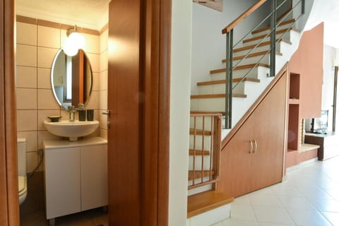 Kapari house 1 min from the beach of Nikiti House in Nikiti