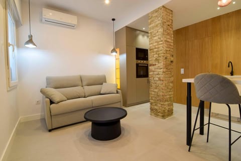 Living room, Seating area, air conditioner