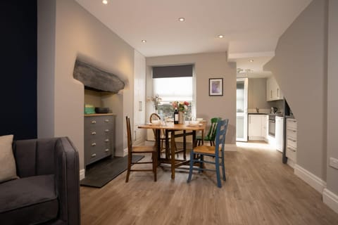 Morland Contemporary Lakeland Home by LetMeStay House in Ambleside