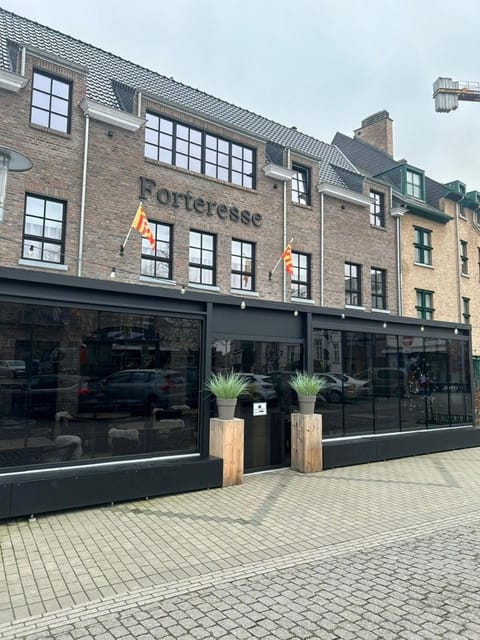 Property building, Location