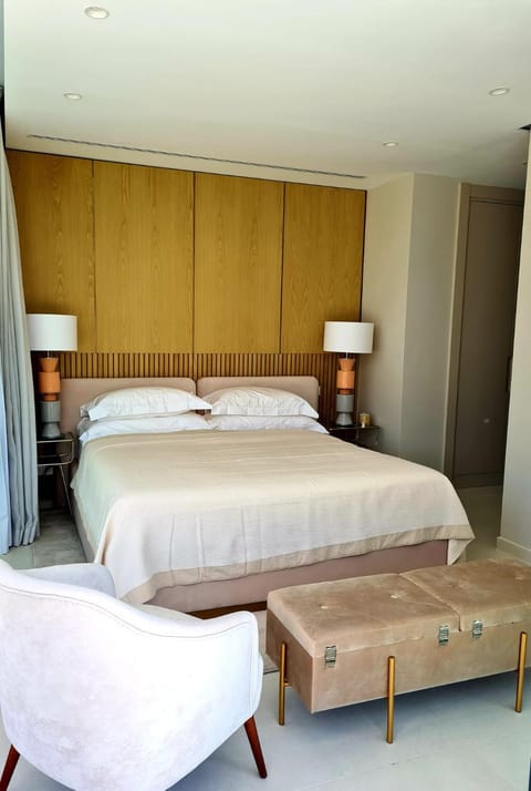 Villa Haza del Conde - EaW Homes Villa in Marbella