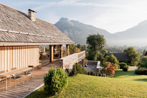 Property building, Garden, Balcony/Terrace
