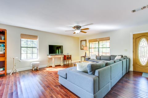 Waterfront Pass Christian Oasis about 2 Mi to Beach! House in Pass Christian