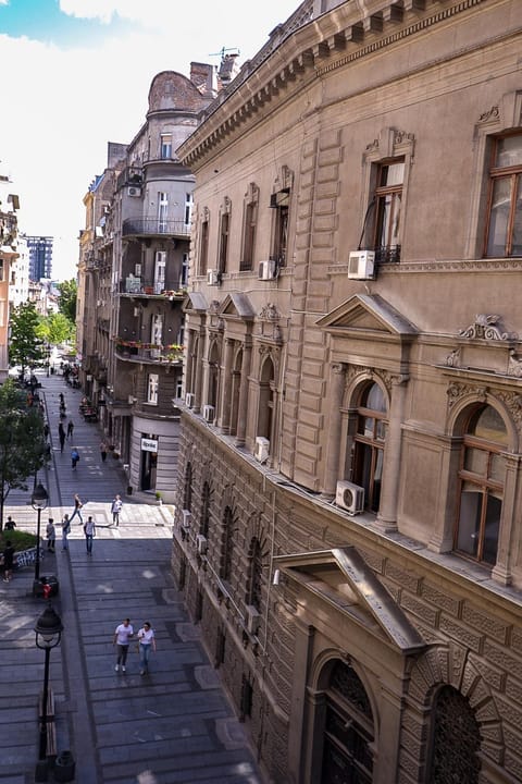 City view, Street view