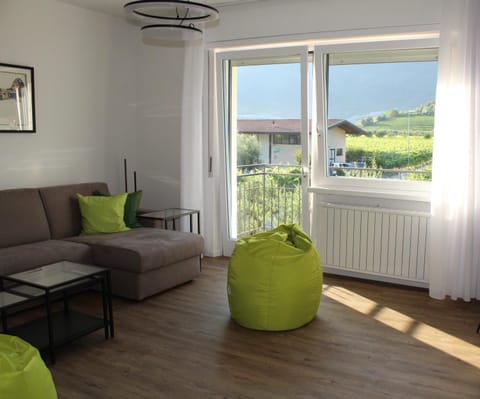 View (from property/room), Balcony/Terrace, Living room, Seating area, internet