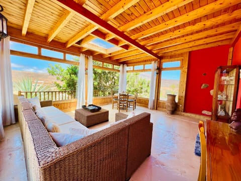 View (from property/room), Balcony/Terrace, Seating area