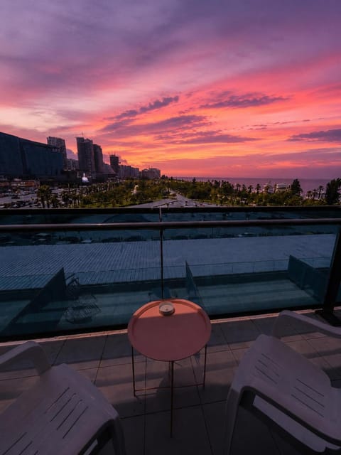Balcony/Terrace, City view, Sunset