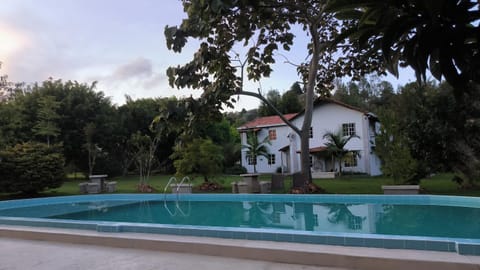 Swimming pool, Swimming pool