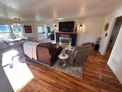 Alfred St Air BNB House in Washington