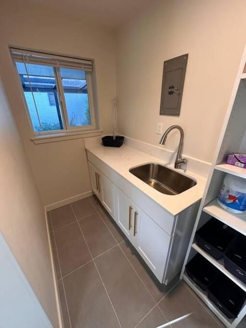 Alfred St Air BNB House in Washington