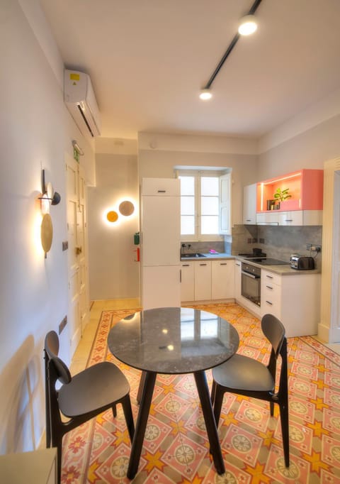 Beautiful one bedroom seafront apartment VPAL1-1 Apartment in Valletta