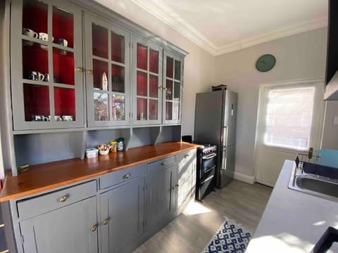 Auret Street Garden Cottage Apartment in Cape Town