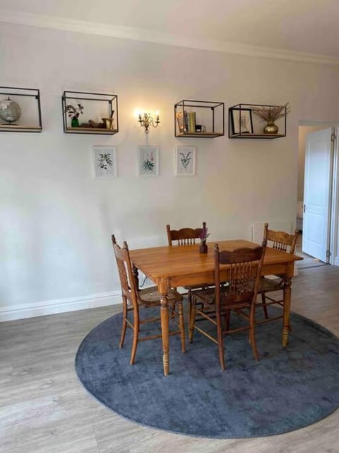 Auret Street Garden Cottage Apartment in Cape Town