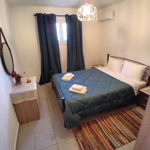 white house Apartment in Islands