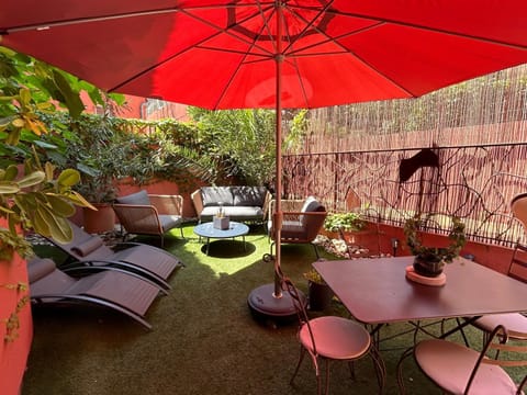 Patio, Day, Garden, Balcony/Terrace, Dining area