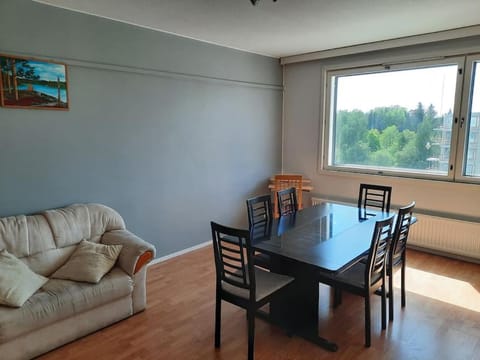 Big and Cozy Apartment, FREE Parking 25 min to Center Apartment in Uusimaa