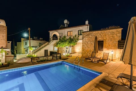 KAMARA Boutique Guest Houses by Ezoria Villas House in Peyia
