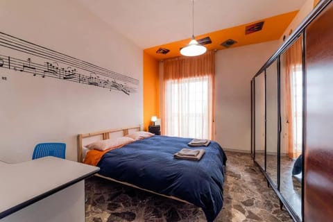 Bed, Photo of the whole room, Bedroom, wardrobe