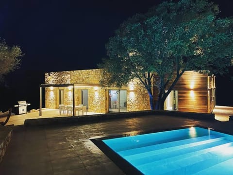 Magnifique villa avec piscine Villa in Belgodère
