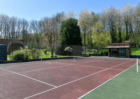 Tennis court