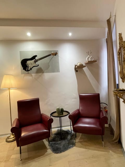 Edo's House Apartment in Cagliari