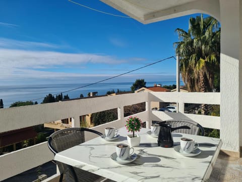 Day, Coffee/tea facilities, View (from property/room), Balcony/Terrace, Sea view