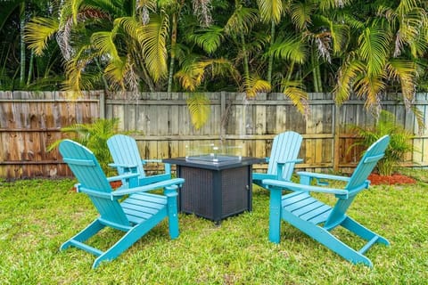 Spacious 5 Bedrooms with Large Pool, 12 minutes to the Ocean House in Plantation