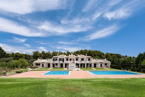 Natural landscape, Garden, Garden view, Pool view, Swimming pool