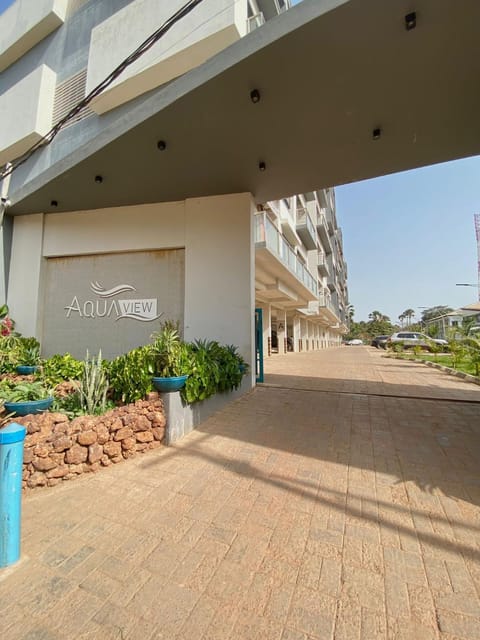 Property building, concierge