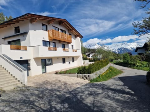 Property building, Day, Neighbourhood, View (from property/room), Street view