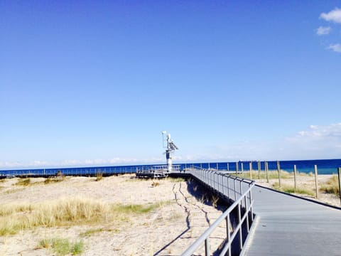 Day, Neighbourhood, Natural landscape, Beach, Sea view