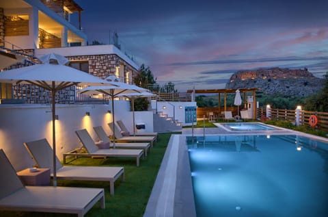 Property building, Swimming pool