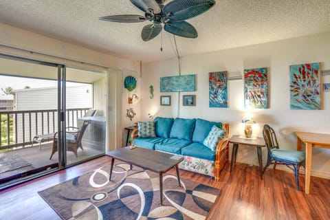 Molokai Island Retreat with Ocean View and Pool! Apartment in Molokai