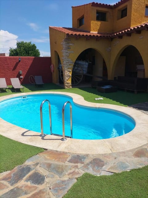 Garden, Garden, Swimming pool