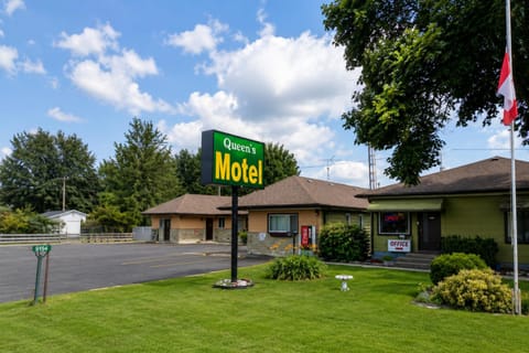 Property building, Parking
