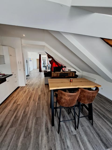 TV and multimedia, Living room, Dining area, Food, Food, kitchen, kitchen