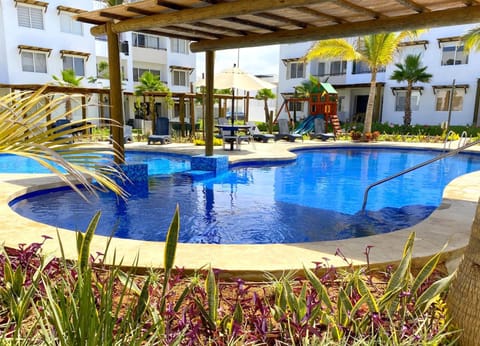 Pool view, Swimming pool, Swimming pool
