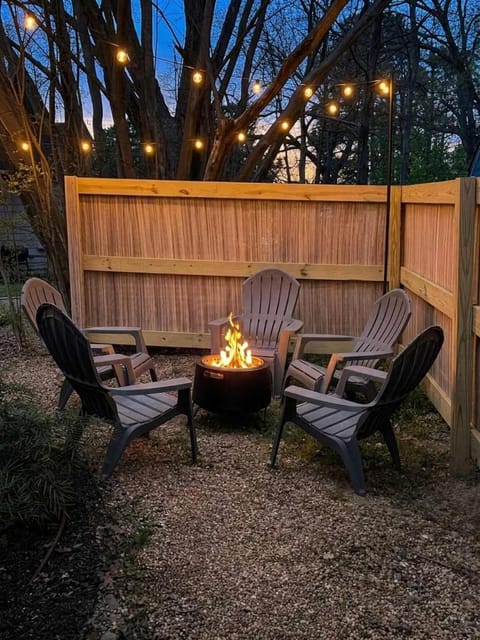 Peaceful & Modern Historic Norcross Home House in Norcross