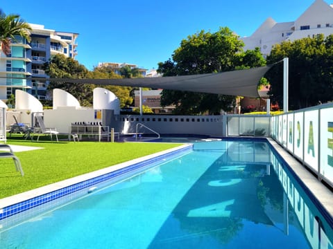 Swimming pool, sunbed