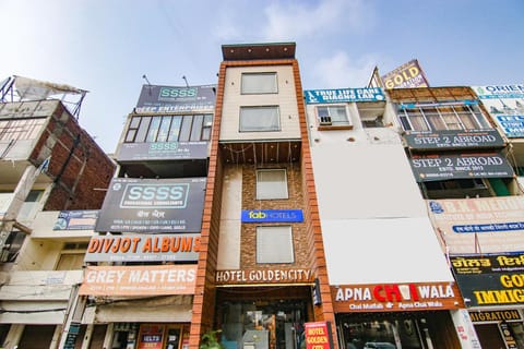 Property building, Facade/entrance