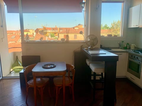 Living room, Seating area, City view, kitchen